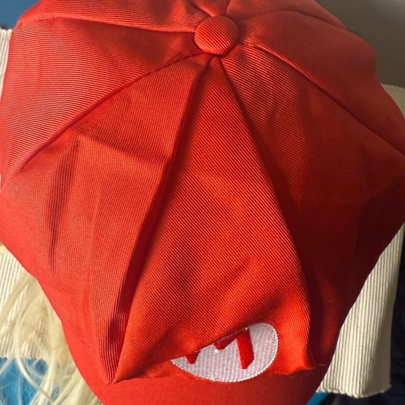 Mario Red 'M' Logo Cap - Picture 3 of 6